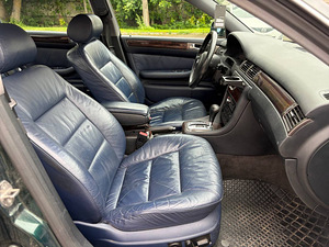 AUDI A6 (7 foto / 7)
