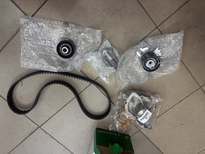 Uus veepumba ja hammasrihma komplekt (Citroen, peugeot) (1 foto / 6)