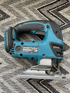 Makita BJV180 Tikksaag. Korralik (2 foto / 9)