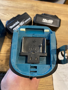 Makita akutrell+laadija+2 akut. Vähe kasutatud (5 foto / 10)