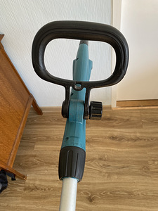 Makita akutrimmer. Vähe kasutatud (7 foto / 9)