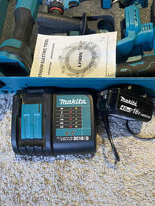 Makita laadija + 4Ah aku (1 foto / 1)