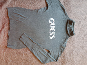 Guess свитер s.M (3 фото из 3)