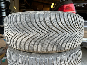 Michelin 225/55 R17 Alpin 5 lamellrehvid 4tk (1 foto / 3)