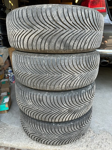 Michelin 225/55 R17 Alpin 5 lamellrehvid 4tk (3 foto / 3)