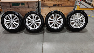 Nissan Qashqai 215/60/17 Pirelli ice zero 9mm (4 foto / 8)