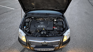 Toyota Avensis (14 foto / 14)