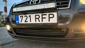 Toyota Avensis (13 foto / 14)