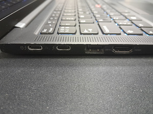 Lenovo ThinkPad X1 Carbon Gen 9 14" 4K/i7-1165G7/32GB/1TB (3 foto / 4)