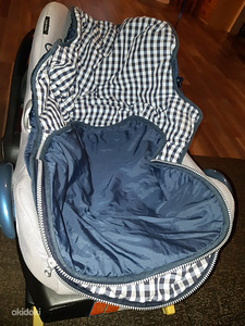 Maxi cosi turvahäll ja Easyfix alus (3 foto / 3)