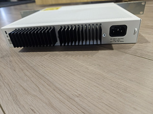 Cisco CBS250-16P-2G (4 foto / 4)