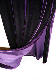 Elegantne veniv sametist lilla-violett maksikleit,40-42-UK12 (1 foto / 7)