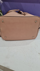 Guess сумка (оригинал) (3 фото из 3)