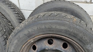 185/65 r14 зимние шины + диски 4x100 (4 фото из 4)