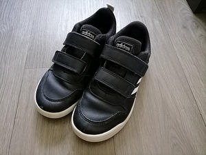 Adidas tossud s.33 (2 foto / 3)