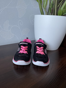 Skechers tossud, s. 30 (2 foto / 6)