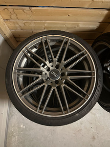 Audi 19” veljed (1 foto / 4)