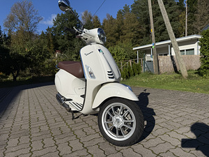 Mopeed PIAGGIO VESPA PRIMAVERA 50 (1 foto / 5)
