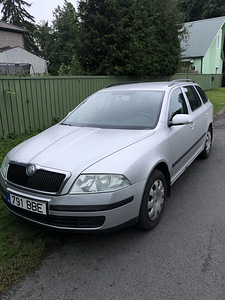 Skoda Octavia universaal diisel (1 foto / 10)