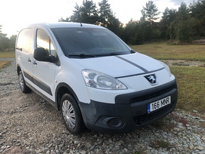 Peugeot partner 2011 (1 foto / 6)