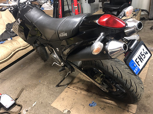 Ktm duke 640 (4 фото из 10)