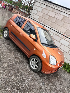 KIA PICANTO (2 foto / 5)