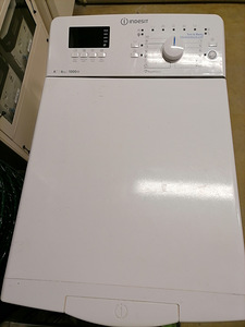 PESUMASIN INDESIT, PEALTLAETAV (1 foto / 4)