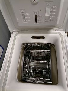 PESUMASIN INDESIT, PEALTLAETAV (3 foto / 4)