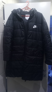 Talvine naiste jope NIKE (4 foto / 4)