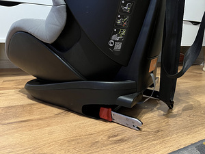 Britax Römer Trifix2 i-size (6 foto / 7)