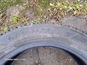 Goodyear Ultragrip arctic 2 205/55 r17 (6 foto / 7)