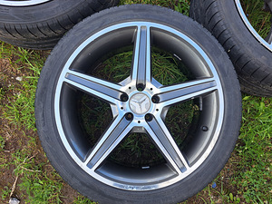 Диски Mercedes 5x112 r20 + летние шины 255/40 (2 фото из 10)