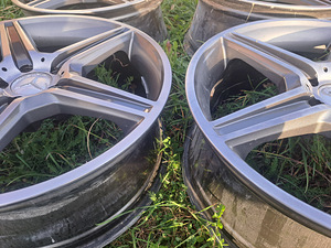 Диски Mercedes r20 5x112 (7 фото из 9)