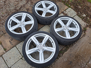 Audi original 5x112 r20 + 255/35 rehvid (1 foto / 8)