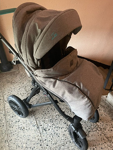 Детская коляска (3 фото из 3)