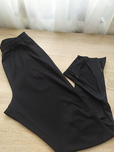 Nike püksid,158 (1 foto / 4)