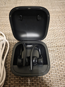 Beats Powerbeats pro +lisad (2 foto / 10)