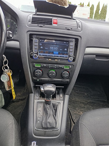 M: Škoda Octavia "Reg tasu makstud" (9 foto / 11)
