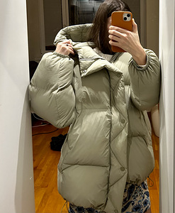 Женская куртка М (2 фото из 3)