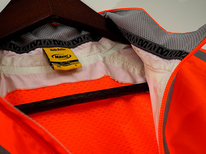 MAVIC jalgrattajakk waterproof XL suurus (2 foto / 3)