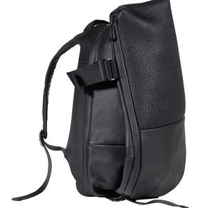 Cote&Ciel Isar Veneer Backpack Onyx Black Seljakott (1 foto / 9)