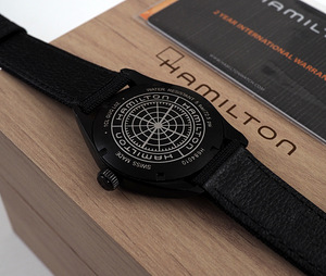 HAMILTON KHAKI FIELD käekell (5 foto / 6)