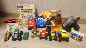 Пакет с игрушками (2 фото из 7)