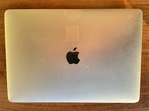 Macbook pro A1706 varuosadeks (4 foto / 4)