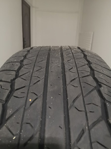DUNLOP 245/70/R17 M+S (2 foto / 3)