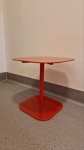 Klaas laud (2 foto / 3)