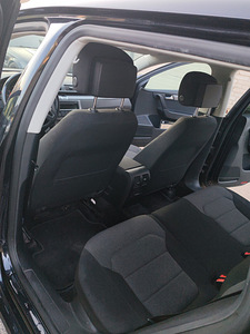 Volkswagen Passat 2011 (7 foto / 14)