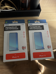 iPhone 15, два стекла (1 фото из 1)