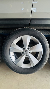Original 17 Skoda Valuveljad + Rehvid Michelin (215 65 17) (2 foto / 7)