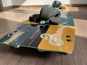NEW ELEVEIGHT COMMANDER 137cm (4 foto / 9)